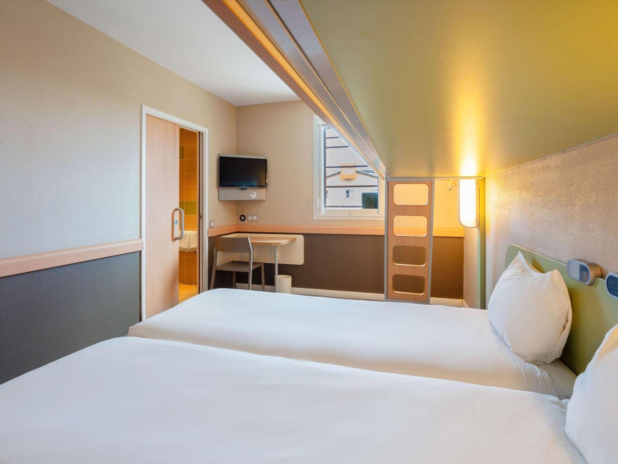 Ibis Budget Manosque Cadarache Екстериор снимка