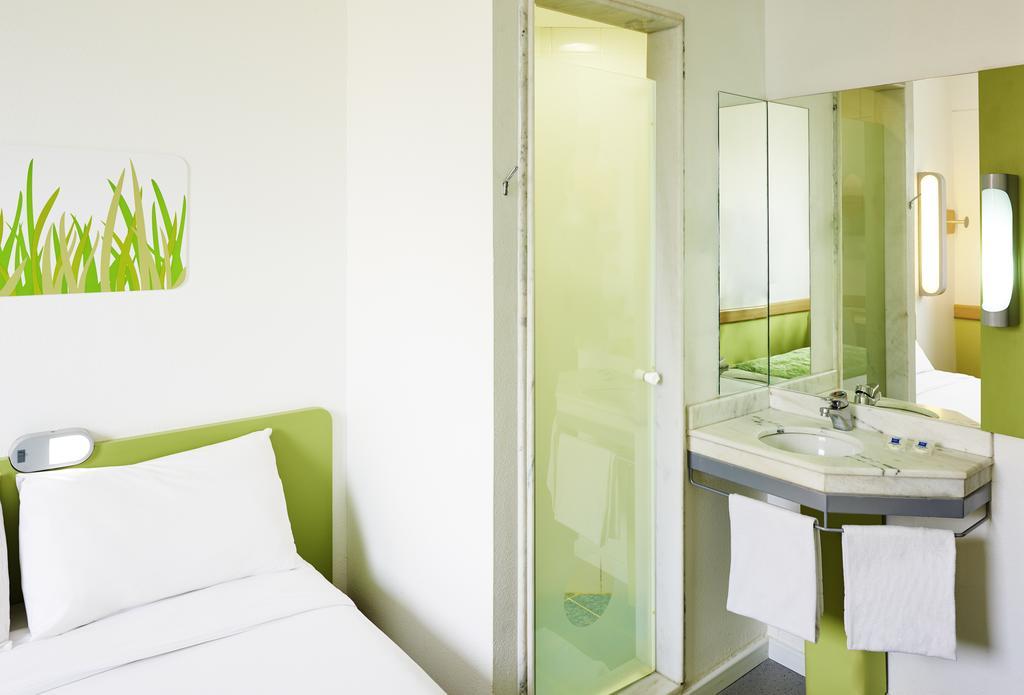 Ibis Budget Manosque Cadarache Стая снимка