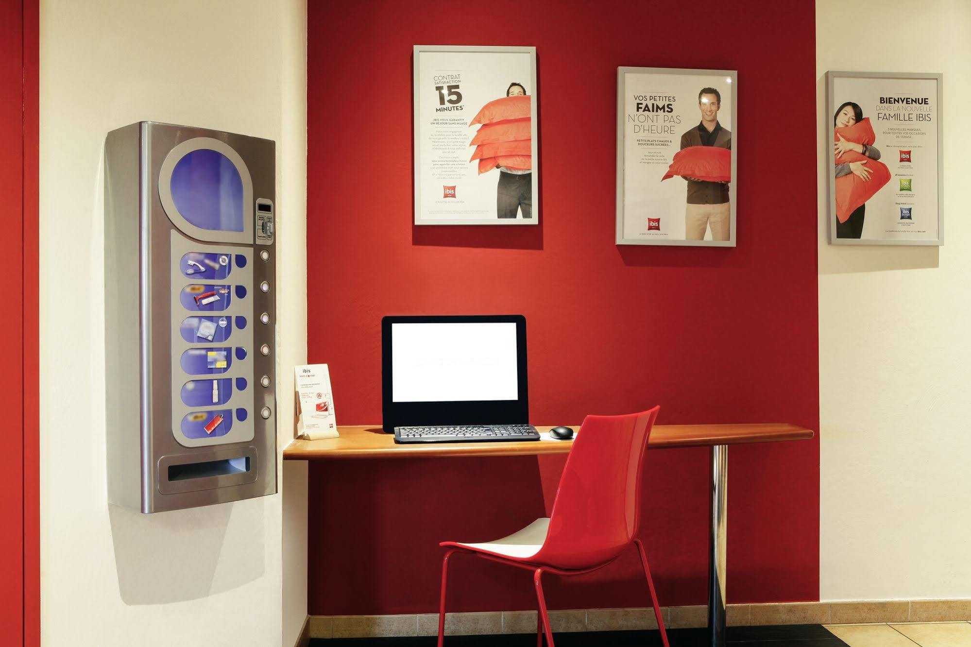 Ibis Budget Manosque Cadarache Екстериор снимка